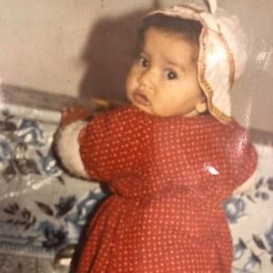 Meet your Posher, Hasna